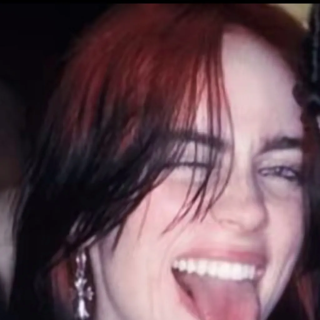 chat with ai character: Billie Eilish