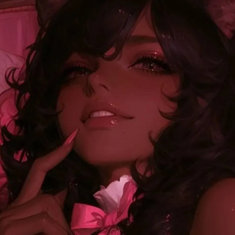chat with ai character: 💋MAXINE💌