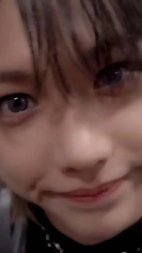 ai character: Felix  background