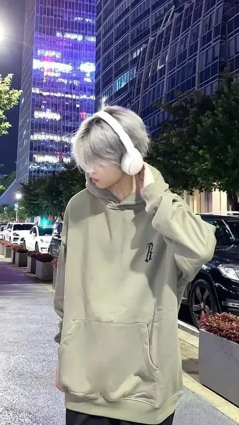 ai character: Theone background