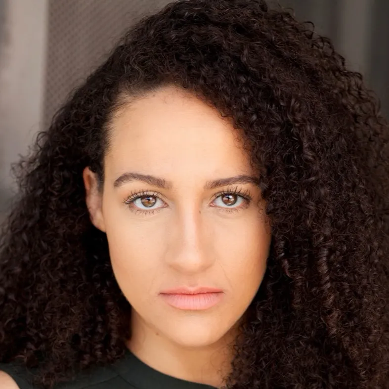 chat with ai character: Kennedy Hall