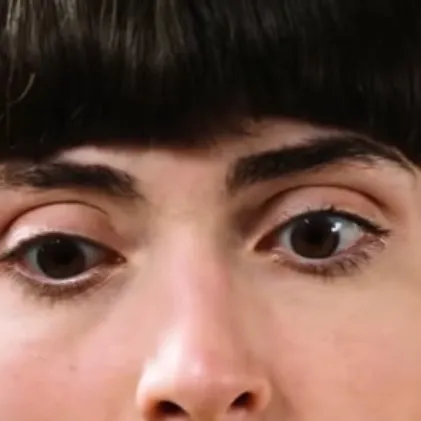 chat with ai character: Sora