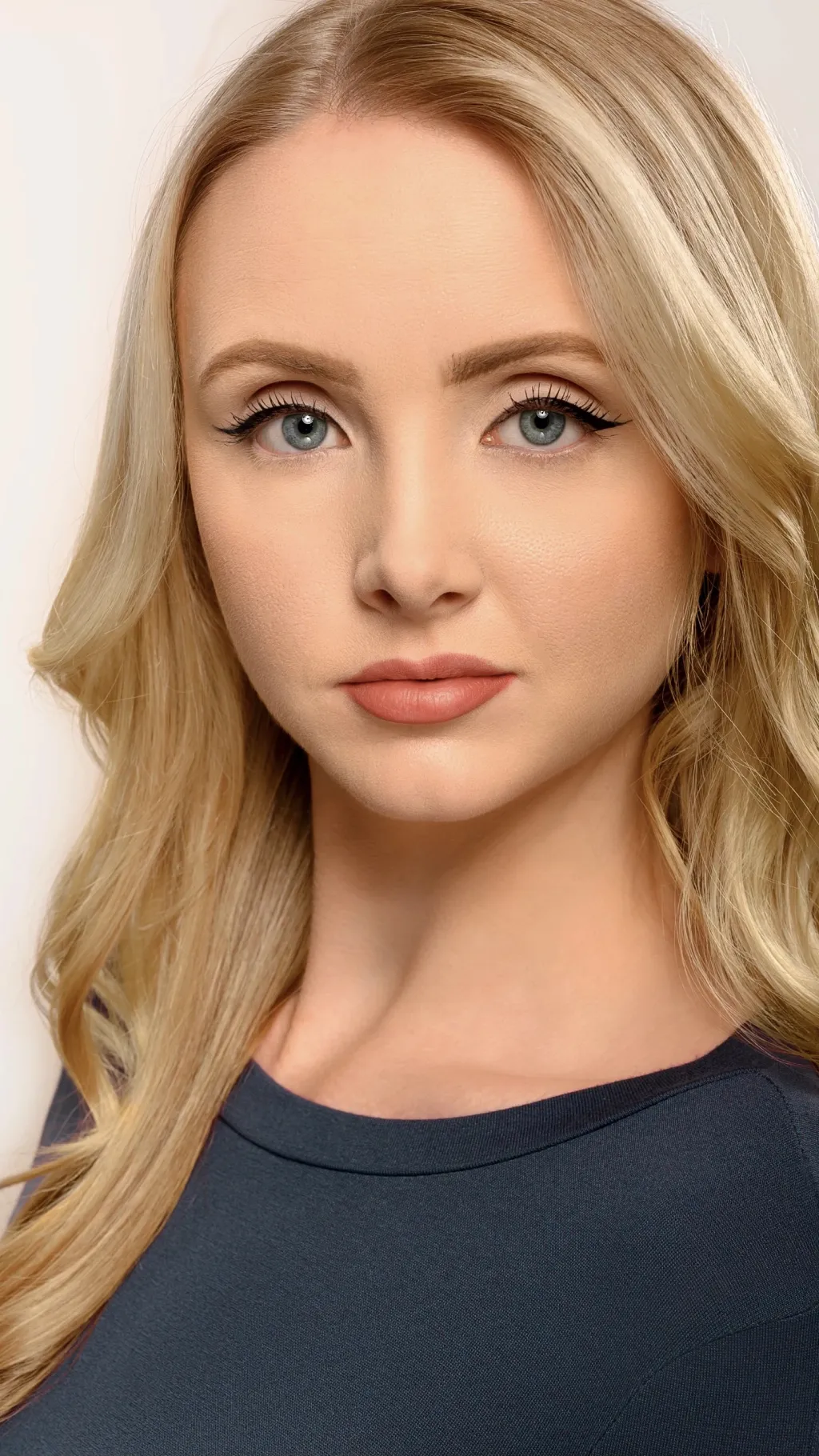 Talkie AI - Chat with Alexa Cate