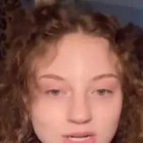 chat with ai character: Olivia Henderson