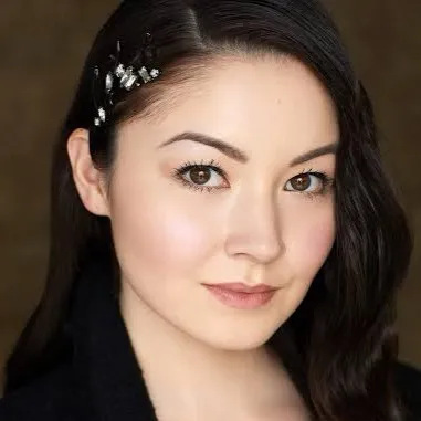 chat with ai character: Ashley Park