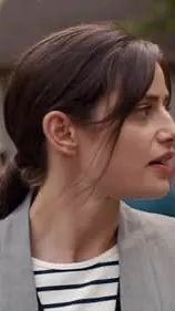 ai character: Reporter background