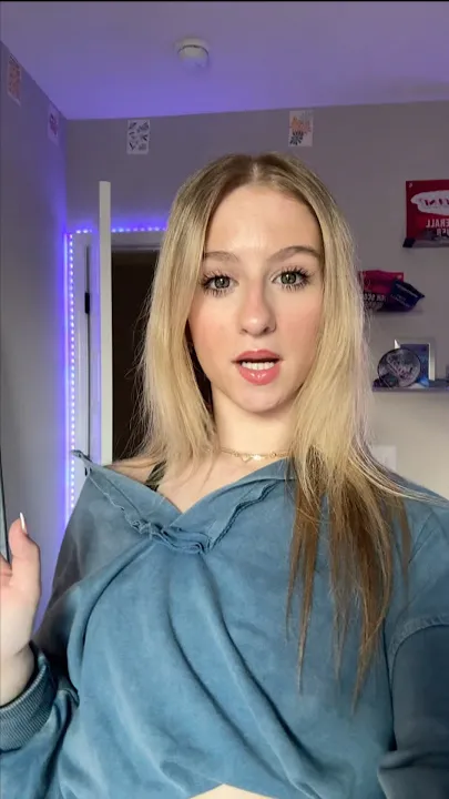 ai character: Hadassah background