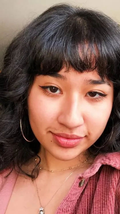 chat with ai character: Alaina Reyes