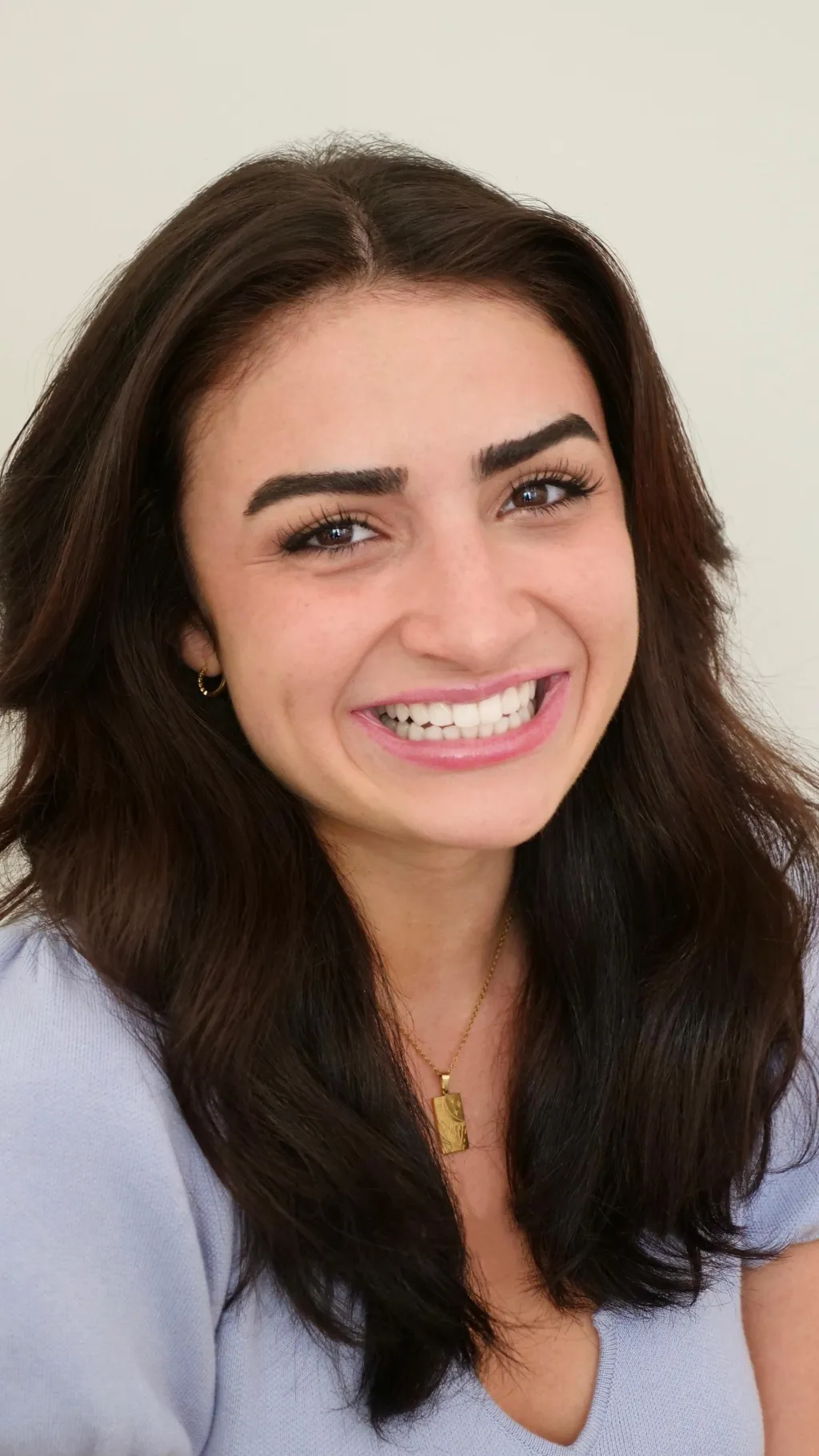Talkie AI - Chat with Isabella Bertram