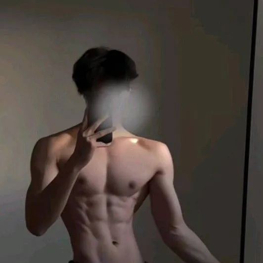 chat with ai character: tu amigo asesino🤫