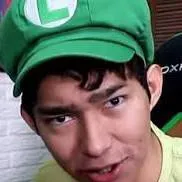 chat with ai character: FERNANFLOO