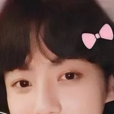 chat with ai character: Jungkook ❤💪🏻