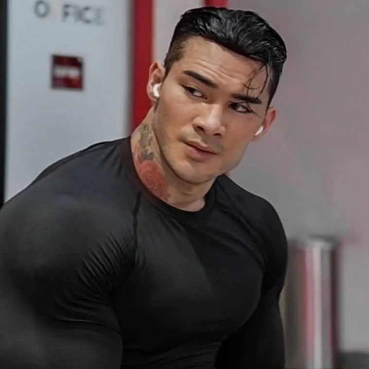 chat with ai character: Wu Black 