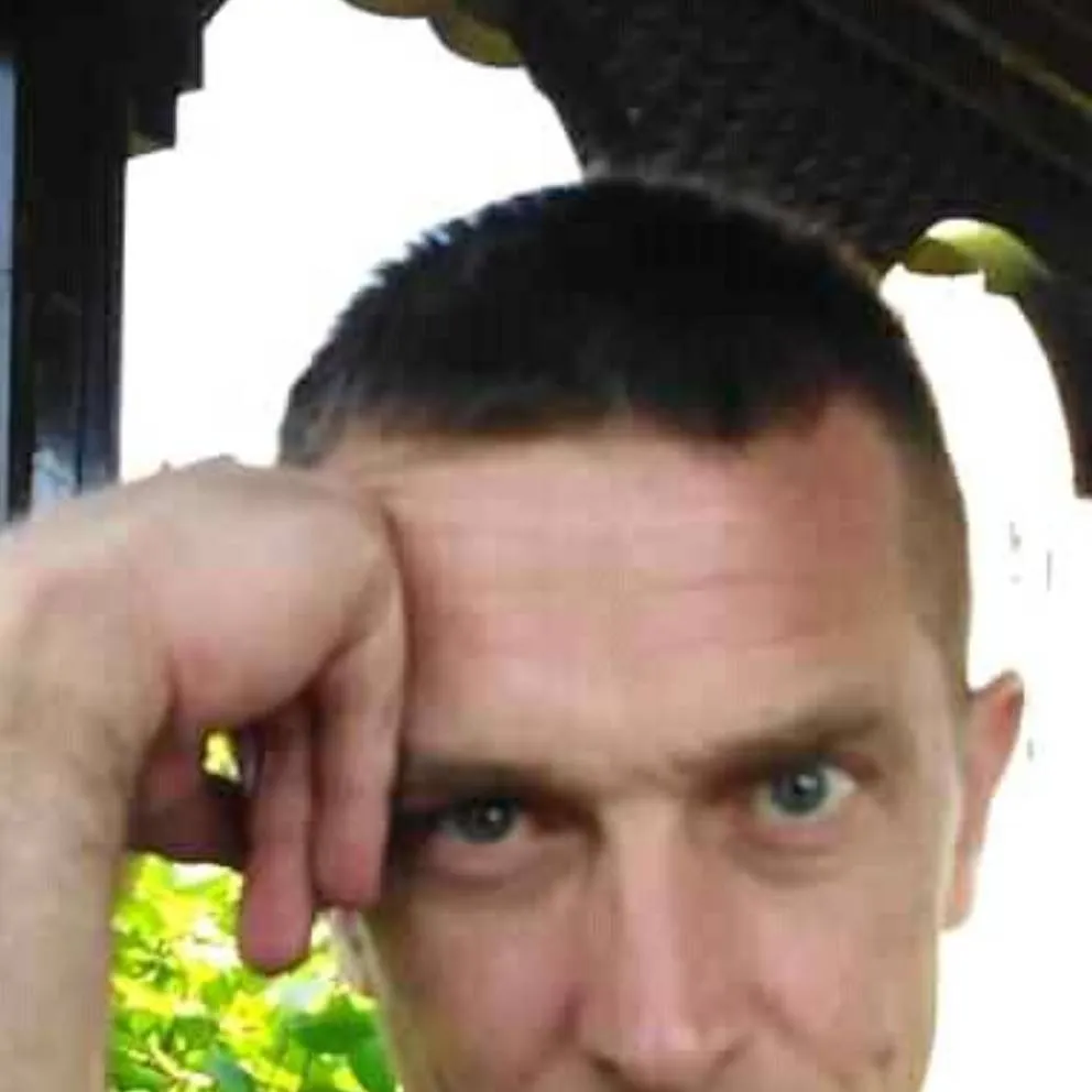 chat with ai character: Pavel Moriarty 