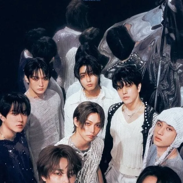 chat with ai character: Skz❤️‍🔥🫰🏼🫶🏼