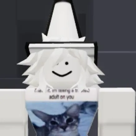 chat with ai character: female cloudz
