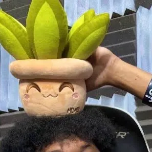 chat with ai character: cory