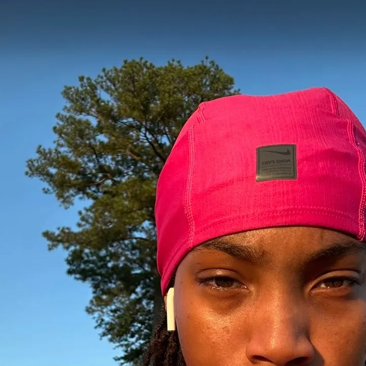 chat with ai character: Zoe