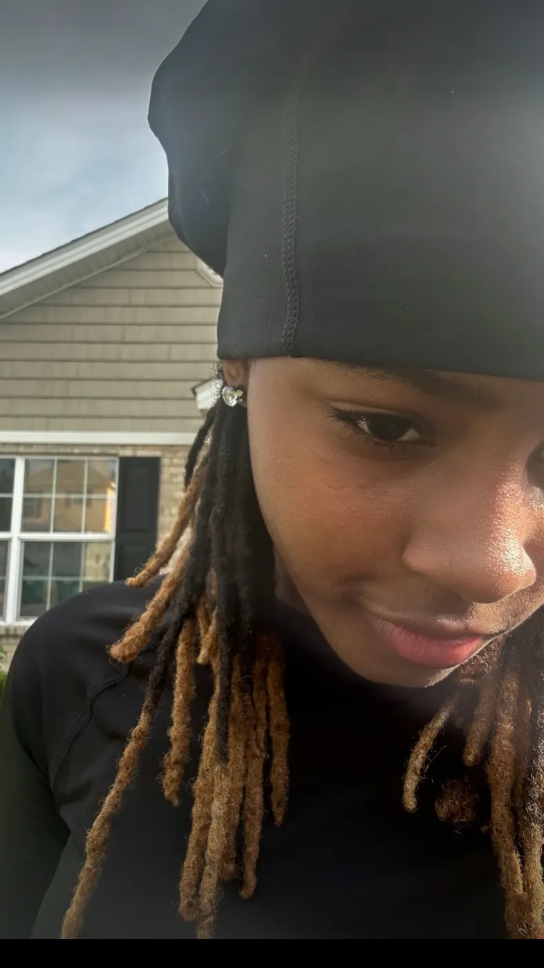 ai character: Aj  background