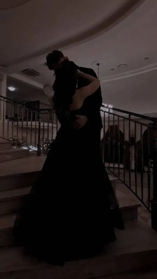 ai character: Ryan Russo background