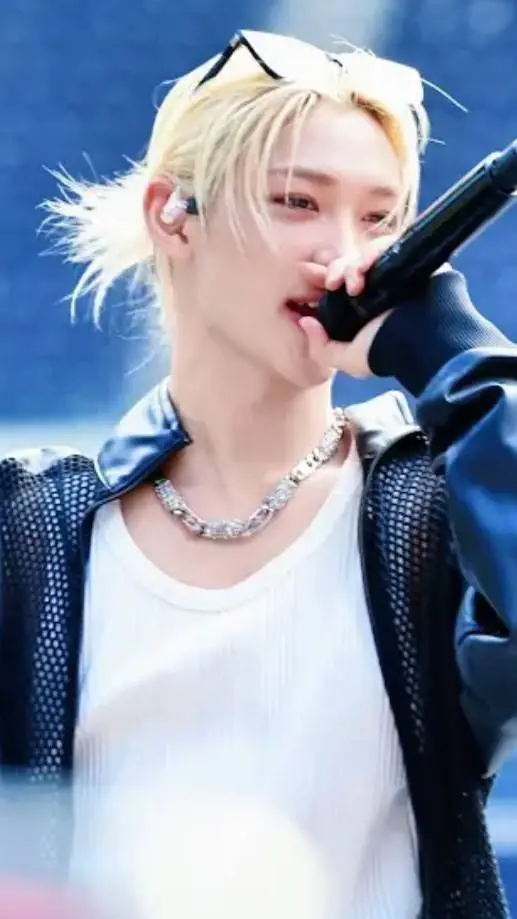 ai character: 🍿skz movies🍿 background