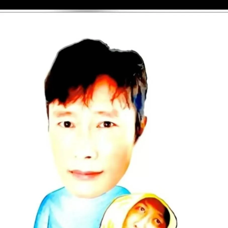 chat with ai character: Papapa🥺🥺🥺🥺🥺