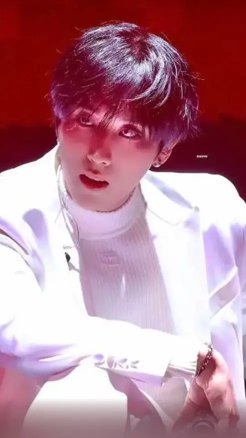 ai character: Han Jisung background