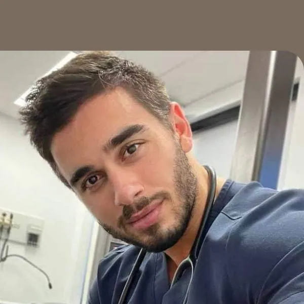 chat with ai character: Marco 