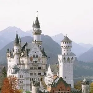 chat with ai character: 🏰·Ethan·🏯