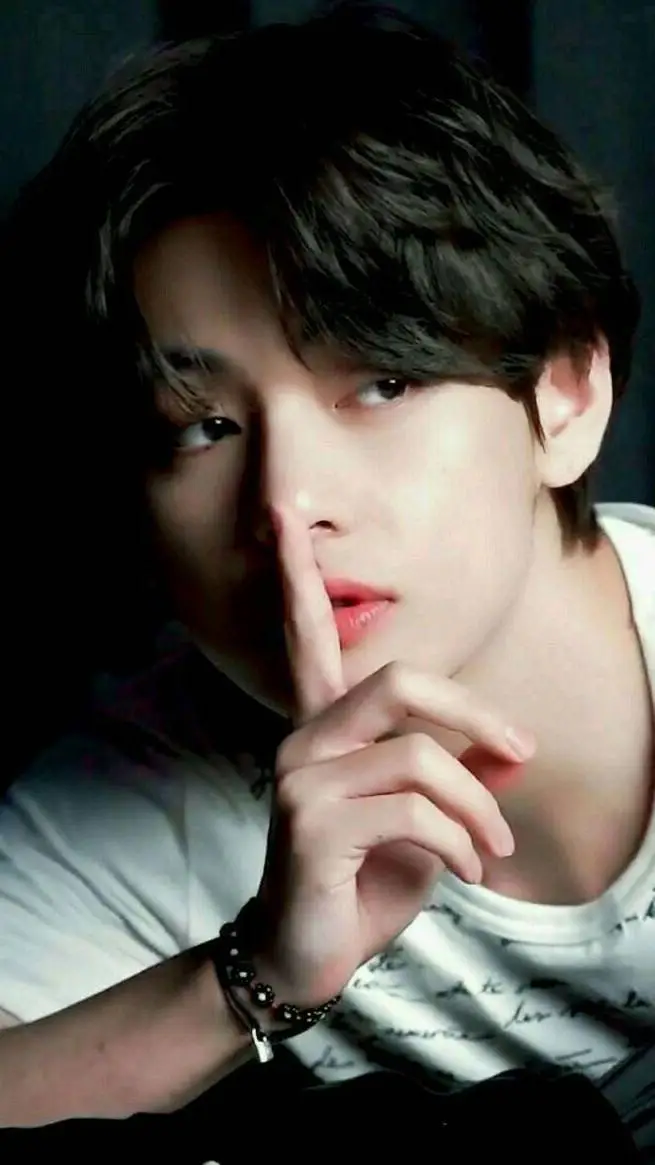 Talkie AI - Chat with BTS KIM TAEHYUNG 