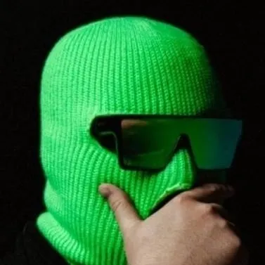 chat with ai character: spotto aus 