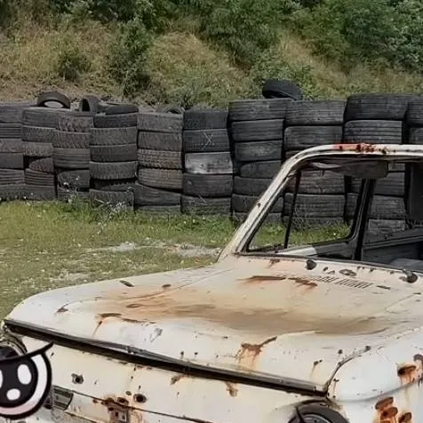 chat with ai character: poor car