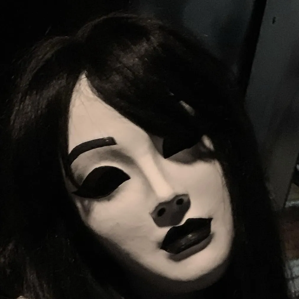 chat with ai character: JANE THE KILLER 