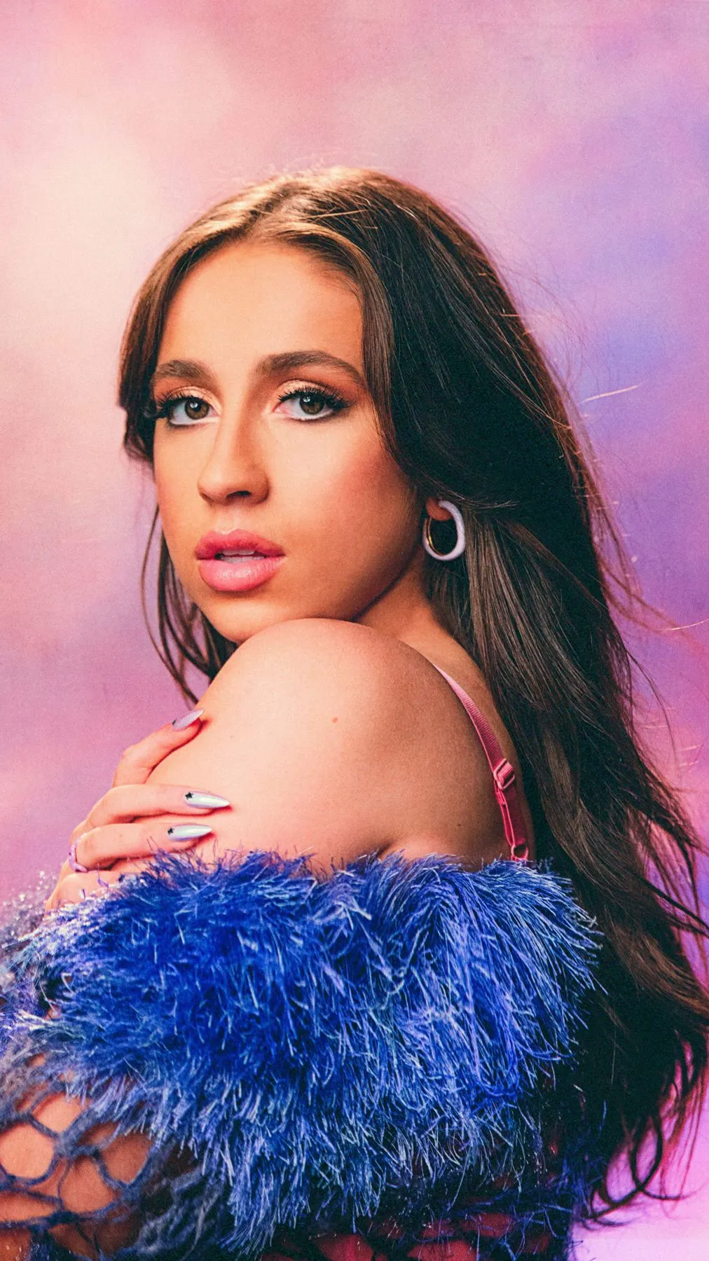 ai character: Tate McRae  background