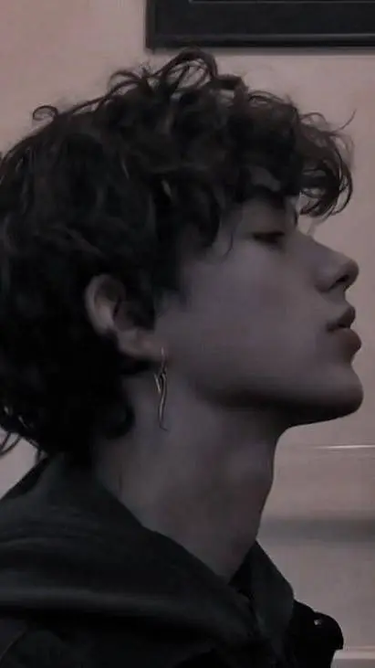 ai character: oliver background