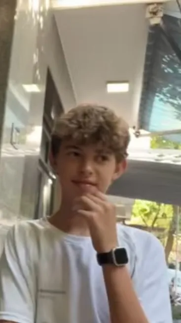 ai character: Isaac Johnston background