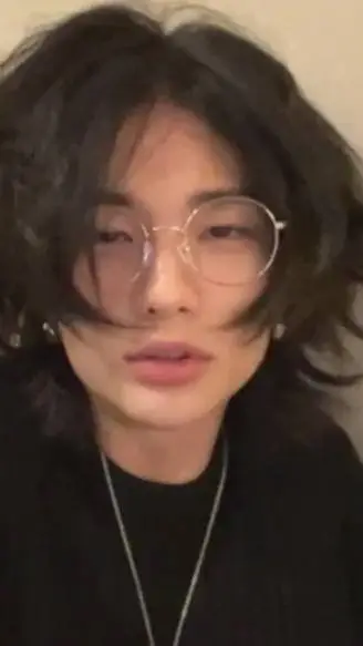 ai character: hwang hyunjin  background