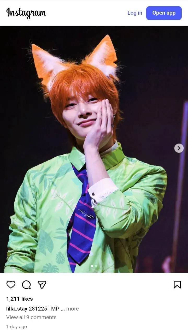 ai character: lee know bf background