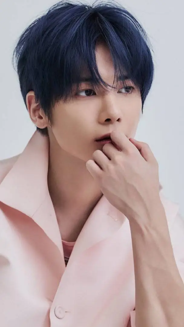 ai character: Taehyun background