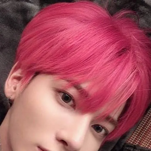 chat with ai character: Taehyun 