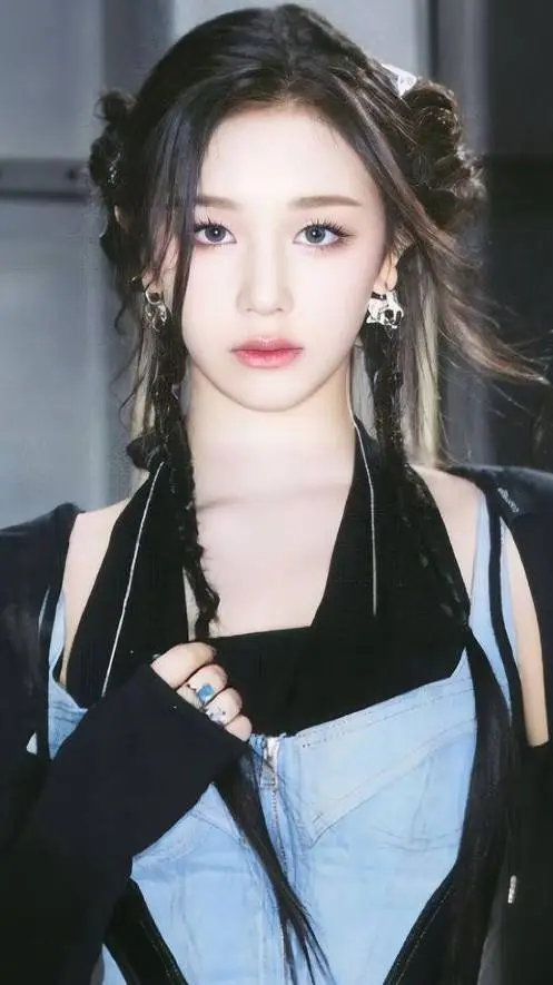 ai character: Pharita  background