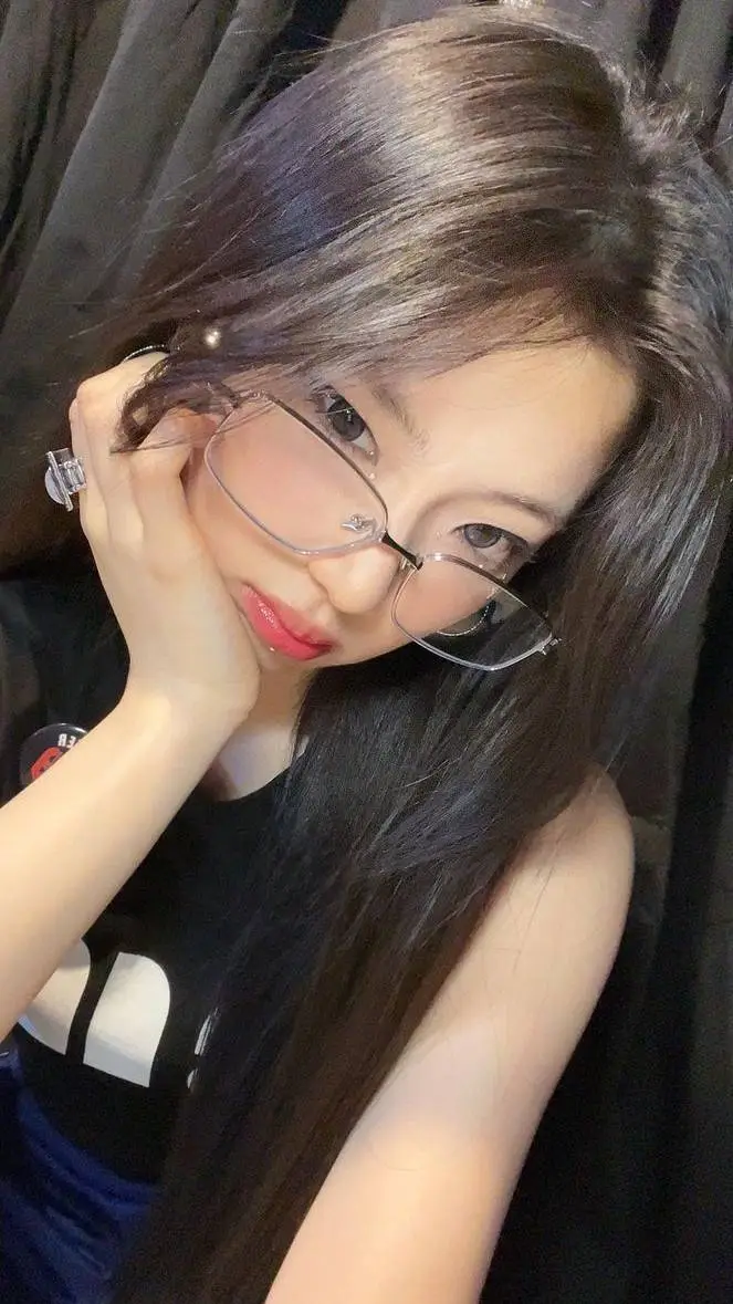 ai character: RUKA  background