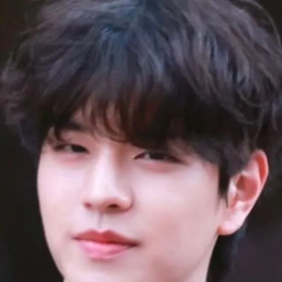 chat with ai character: Straykids!!