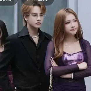 chat with ai character: Felix&Fiona Abrams