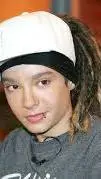 ai character: tom kaulitz background