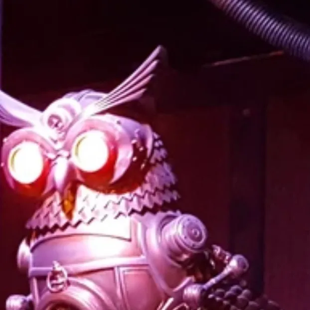 chat with ai character: Iven the owl