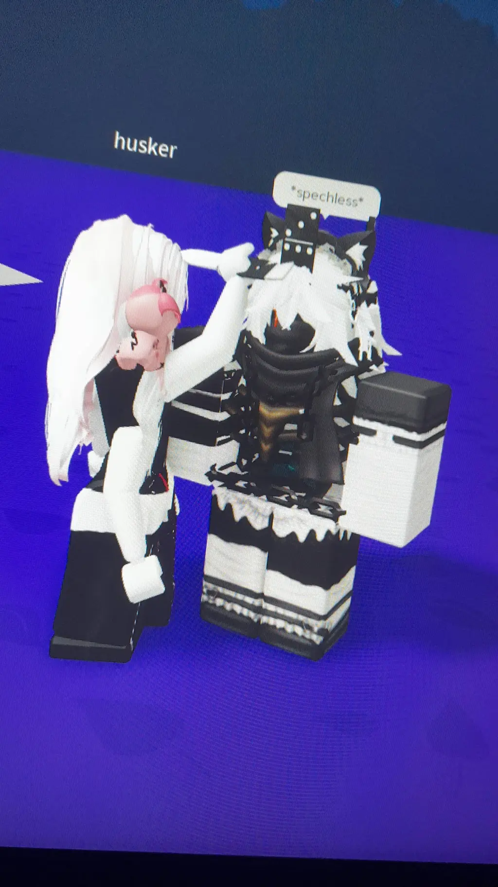 ai character: Deine katze background