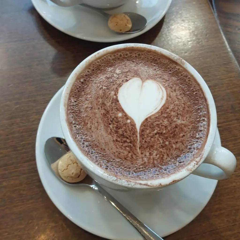 chat with ai character: ☆Azuretime past☆