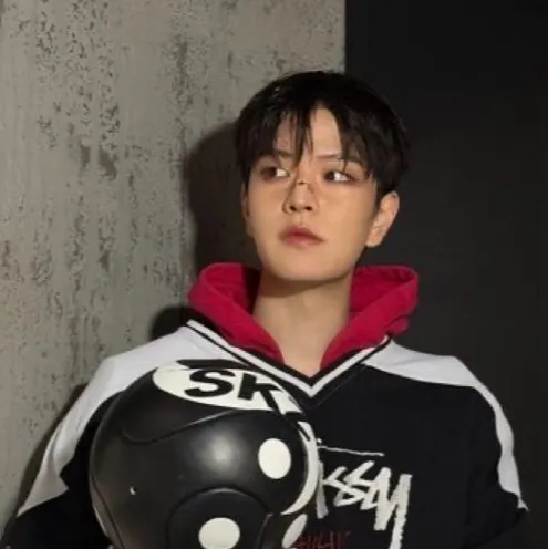 chat with ai character: Seungmin 