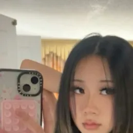 chat with ai character: Kim xinyu